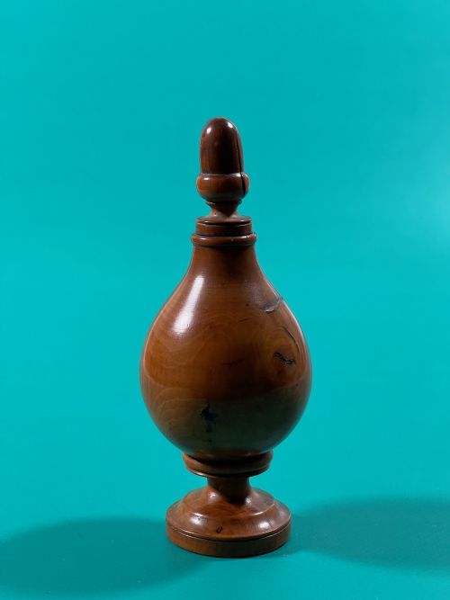 antique treen boxwood spice flask - CATEGORY: ANTIQUE MISCELLANEOUS - DATED 19TH CENTURY