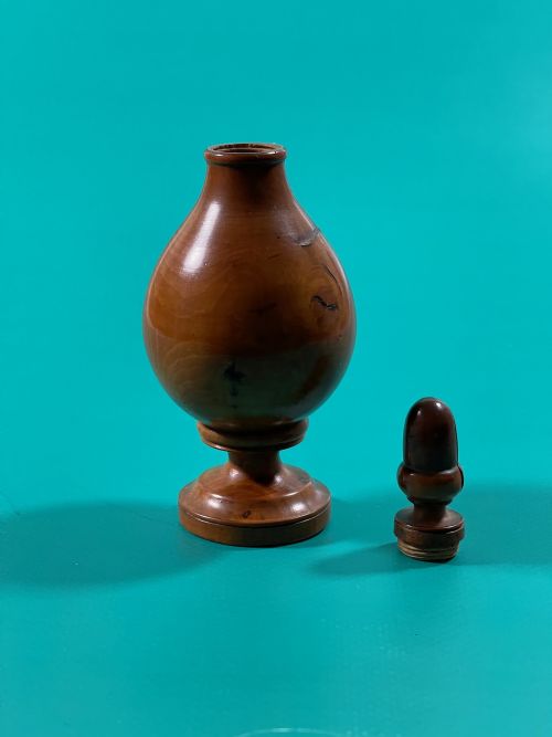 ANTIQUE TREEN BOXWOOD SPICE FLASK - ADDITIONAL PHOTO 1