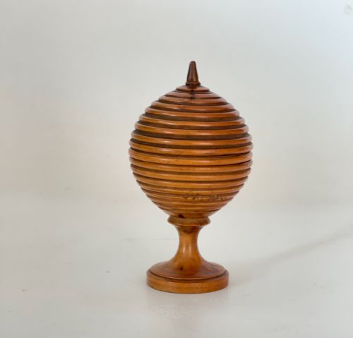ANTIQUE TREEN MAGIC TRICK DISAPPEARING BALL - ADDITIONAL PHOTO 2
