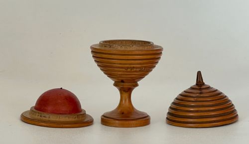 ANTIQUE TREEN MAGIC TRICK DISAPPEARING BALL - ADDITIONAL PHOTO 3
