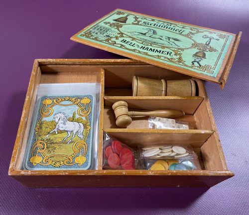 antique bell hammer game fully fitted - CATEGORY: ANTIQUE MISCELLANEOUS - DATED 19TH CENTURY