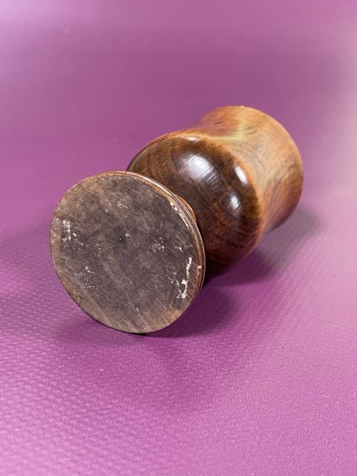 A TREEN ROSEWOOD GOBLET SMALL SIZE - ADDITIONAL PHOTO 2