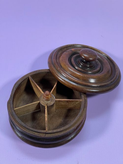 ANTIQUE TREEN SPICE BOX - ADDITIONAL PHOTO 3