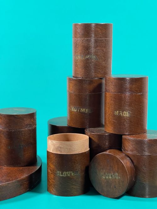 ANTIQUE TREEN SPICE BOX WITH 8 SPICE POTS - ADDITIONAL PHOTO 1