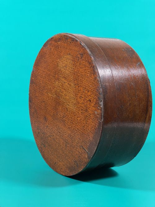 ANTIQUE TREEN SPICE BOX WITH 8 SPICE POTS - ADDITIONAL PHOTO 3