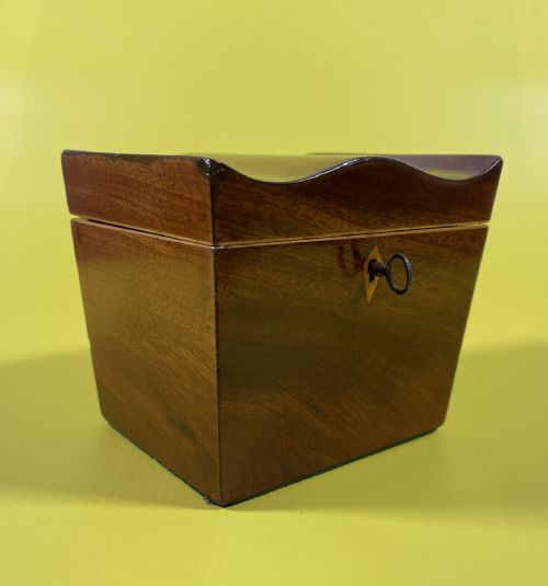 ANTIQUE GEORGIAN TEA CADDY SERPENTINE SHAPED TOP - ADDITIONAL PHOTO 2
