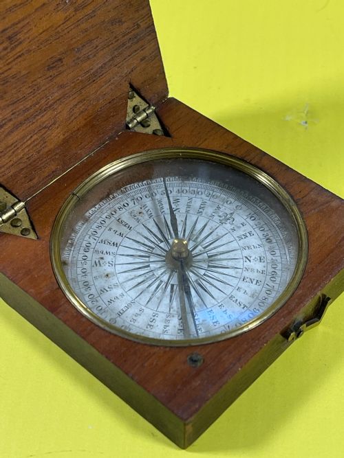 ANTIQUE EXPLORERS COMPASS - ADDITIONAL PHOTO 1