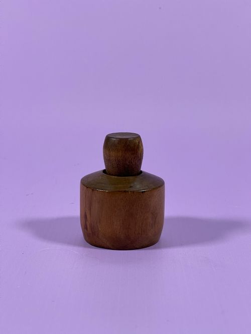 ANTIQUE BUTTER STAMP CARVED PEACH - ADDITIONAL PHOTO 2