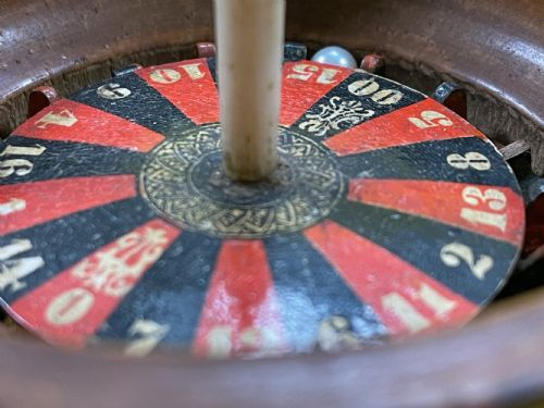 ANTIQUE TRAVELLING MINI ROULETTE GAME - ADDITIONAL PHOTO 1