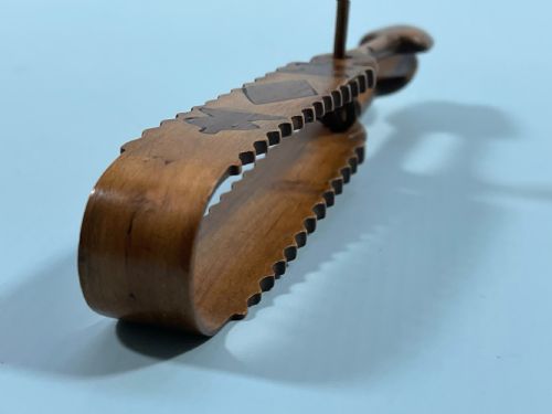 ANTIQUE TREEN WELSH SUGAR TONGS - ADDITIONAL PHOTO 10