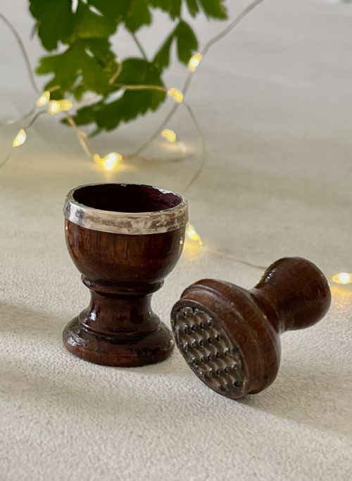antique treen pocket nutmeg graterfrom dr reckless collection - CATEGORY: ANTIQUE MISCELLANEOUS - DATED 19TH CENTURY