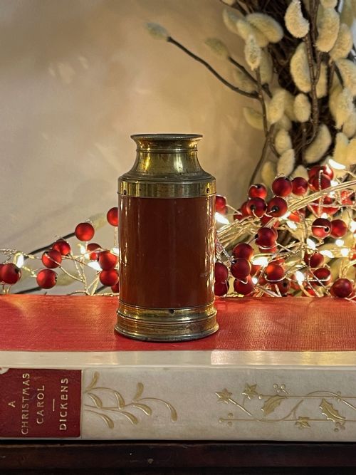 antique child'ssmall telescope - CATEGORY: ANTIQUE MISCELLANEOUS - DATED 19TH CENTURY