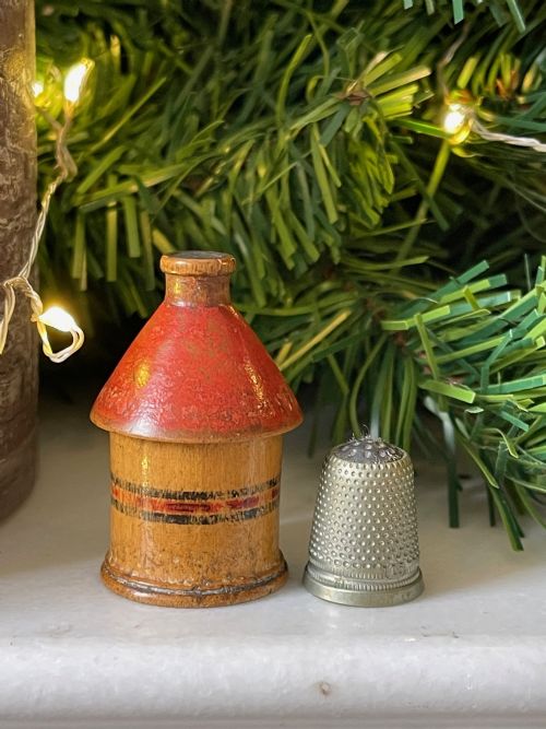 antique tunbridge ware cottage thimble case - CATEGORY: ANTIQUE MISCELLANEOUS - DATED GEORGIAN