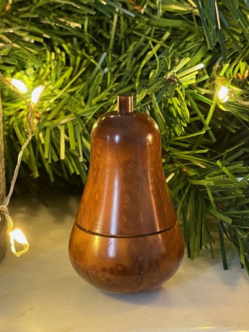 antique treen coquilla nutmeg grater pear shaped - CATEGORY: ANTIQUE MISCELLANEOUS - DATED GEORGIAN