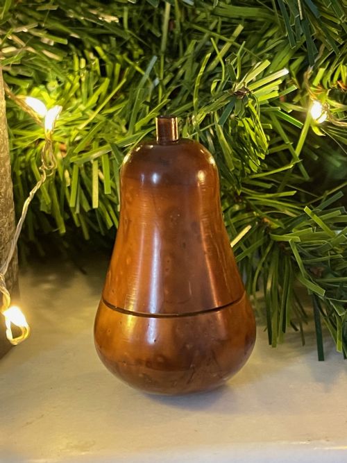 ANTIQUE TREEN COQUILLA NUTMEG GRATER PEAR SHAPED - ADDITIONAL PHOTO 5