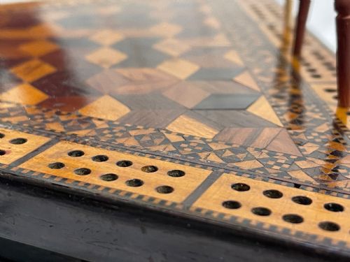 ANTIQUE TUNBRIDGE WARE CRIBBAGE BOARD - ADDITIONAL PHOTO 5