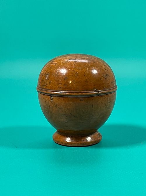 ANTIQUE TREEN 18TH CENTURY PILL SILVERER WITH ORIGINAL SILVERED PILLS - ADDITIONAL PHOTO 7