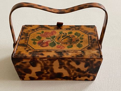 AN UNUSUAL EARLY TUNBRIDGE WARE SEWING PANNIER DECORATED WITH HOT POKER WORK - ADDITIONAL PHOTO 3
