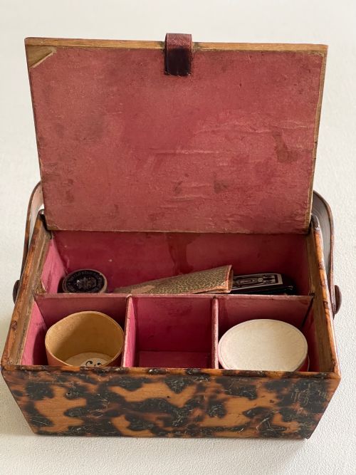 AN UNUSUAL EARLY TUNBRIDGE WARE SEWING PANNIER DECORATED WITH HOT POKER WORK - ADDITIONAL PHOTO 4