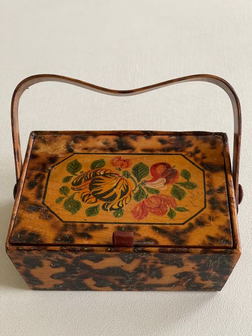 AN UNUSUAL EARLY TUNBRIDGE WARE SEWING PANNIER DECORATED WITH HOT POKER WORK - ADDITIONAL PHOTO 7