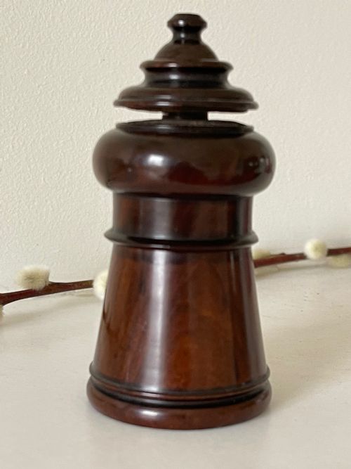 A RARE ANTIQUE TREEN DISC STRIKER GO TO BED SIMILAR TO THE BERRY DESIGN - ADDITIONAL PHOTO 2