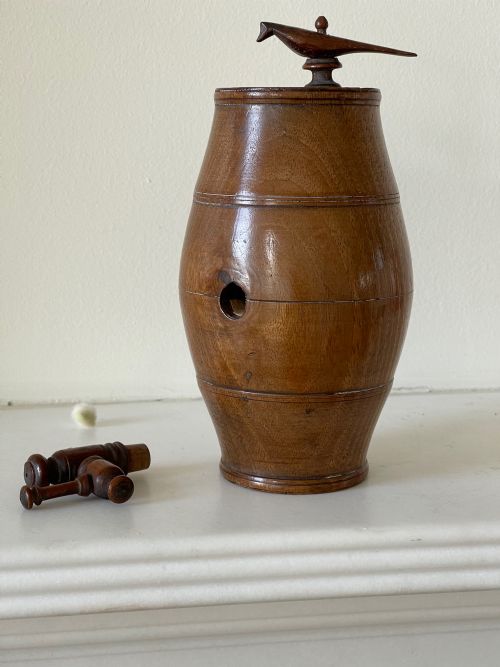 ANTIQUE SPIRIT BARREL UNUSUAL BIRD FEATURE - ADDITIONAL PHOTO 2