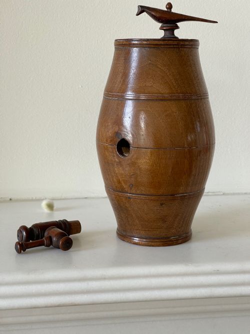 ANTIQUE SPIRIT BARREL UNUSUAL BIRD FEATURE - ADDITIONAL PHOTO 4
