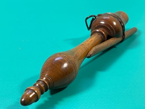 antique treen teachers clicker - CATEGORY: ANTIQUE MISCELLANEOUS - DATED 19TH CENTURY