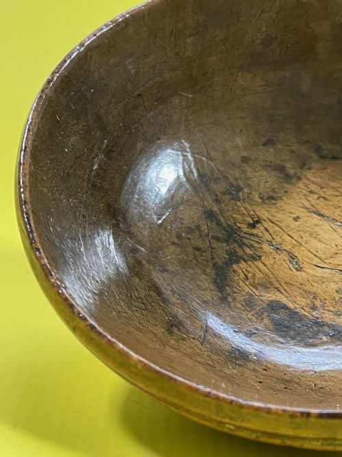 ANTIQUE TREEN SMALL DAIRY BOWL - ADDITIONAL PHOTO 2