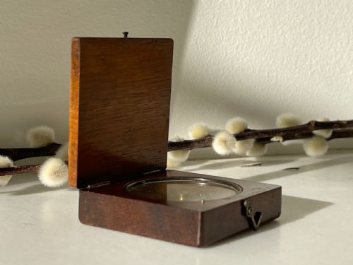 ANTIQUE TRAVELLINGEXPLORERS COMPASS BY NEGRETTI ZAMBRA LONDON - ADDITIONAL PHOTO 1