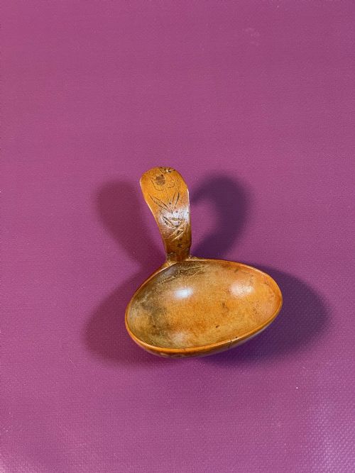 antique treen welsh ladle flower decoration - CATEGORY: ANTIQUE MISCELLANEOUS - DATED 18TH CENTURY