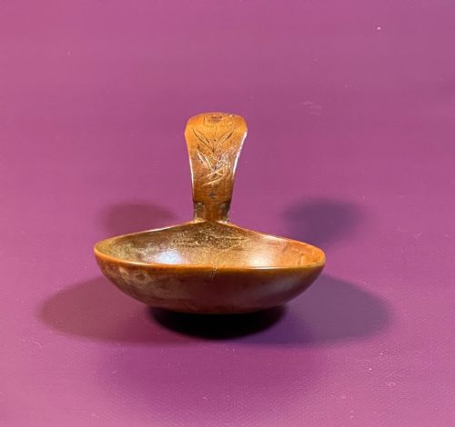 ANTIQUE TREEN WELSH LADLE FLOWER DECORATION - ADDITIONAL PHOTO 3
