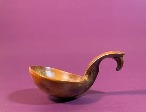 ANTIQUE TREEN WELSH LADLE FLOWER DECORATION - ADDITIONAL PHOTO 4