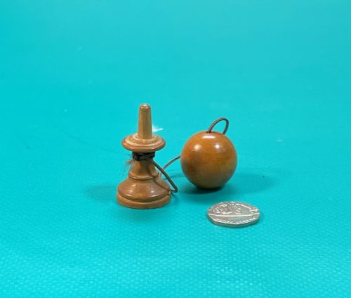 A MINI ANTIQUE TREEN BILBOQUET - ADDITIONAL PHOTO 1