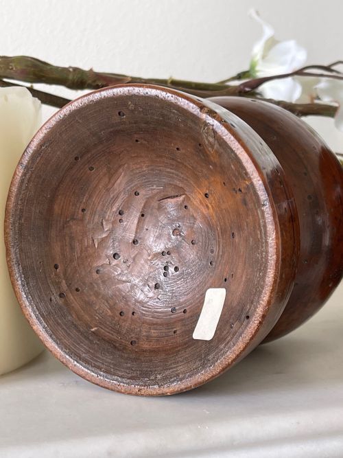 AN ANTIQUE CHARLES II SPICE MORTAR GRINDER - ADDITIONAL PHOTO 1