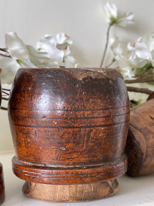 AN ANTIQUE CHARLES II SPICE MORTAR GRINDER - ADDITIONAL PHOTO 6