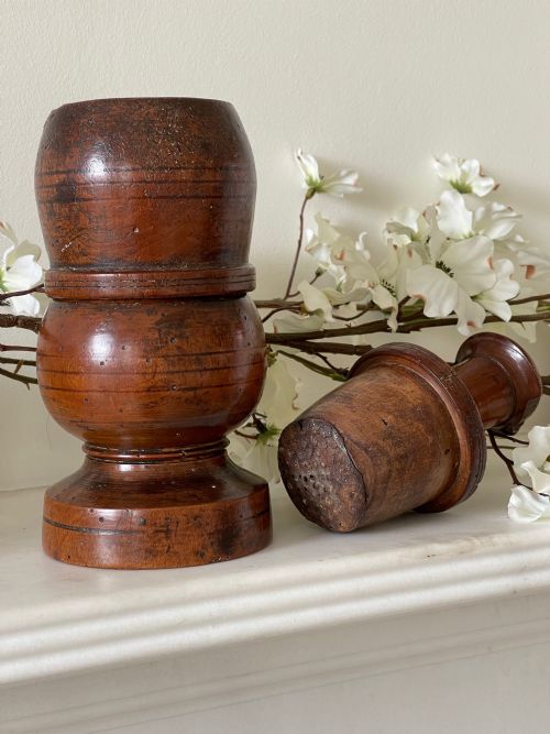 AN ANTIQUE CHARLES II SPICE MORTAR GRINDER - ADDITIONAL PHOTO 9