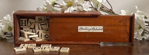 antique alphabet spelling box - CATEGORY: ANTIQUE MISCELLANEOUS - DATED 19TH CENTURY
