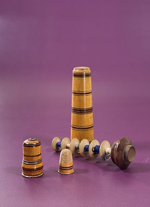 ANTIQUE TREEN TUNBRIDGE WARE MULTI REEL SPOOL THIMBLE - ADDITIONAL PHOTO 3