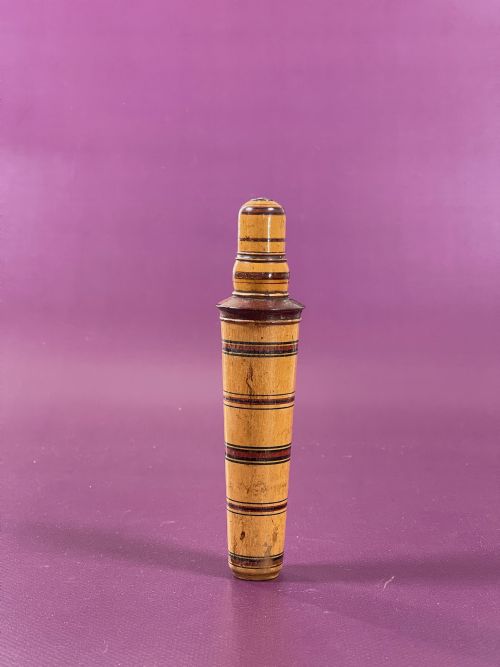 ANTIQUE TREEN TUNBRIDGE WARE MULTI REEL SPOOL THIMBLE - ADDITIONAL PHOTO 6