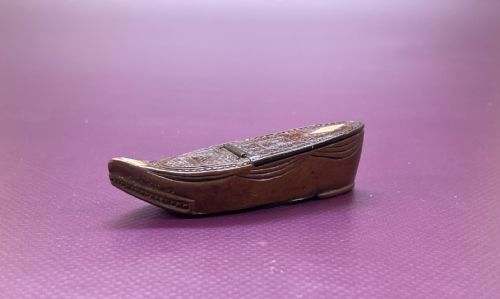 ANTIQUE PRISONER OF WAR SNUFF SHOE - ADDITIONAL PHOTO 8