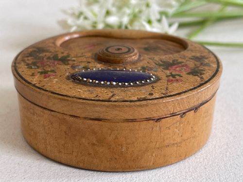 A RARE GEORGIAN MISERS SNUFF BOX WITH A BILSTON ENAMEL LABEL - ADDITIONAL PHOTO 1