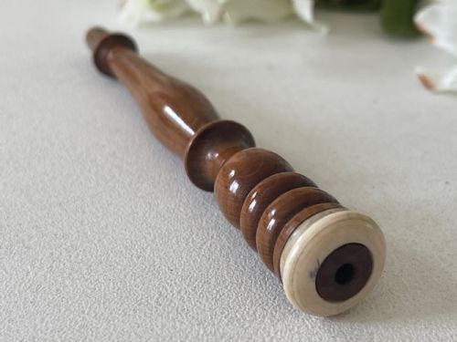 ANTIQUE TREEN YEW WOOD KNITTING SHEATH - ADDITIONAL PHOTO 4