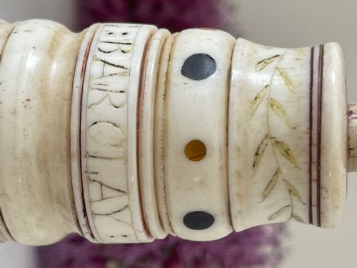 A RARE NAMED SCRIMSHAW COMBINED GO TO BED PRICKER WHALE BONE BARCLAY WHALING SHIP - ADDITIONAL PHOTO 9