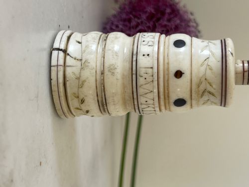 A RARE NAMED SCRIMSHAW COMBINED GO TO BED PRICKER WHALE BONE BARCLAY WHALING SHIP - ADDITIONAL PHOTO 13