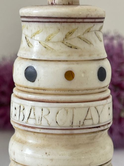 A RARE NAMED SCRIMSHAW COMBINED GO TO BED PRICKER WHALE BONE BARCLAY WHALING SHIP - ADDITIONAL PHOTO 21