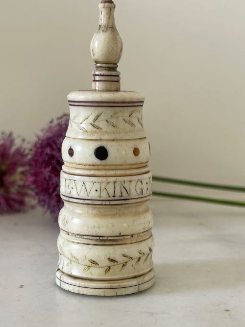 A RARE NAMED SCRIMSHAW COMBINED GO TO BED PRICKER WHALE BONE BARCLAY WHALING SHIP - ADDITIONAL PHOTO 23