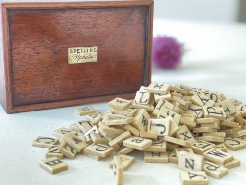 antique spelling and alphabet box includes 232 double sided bone letters - CATEGORY: ANTIQUE MISCELLANEOUS - DATED 19TH CENTURY