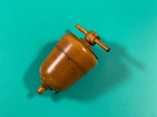 antique treen boxwood lemon squeezer - CATEGORY: ANTIQUE MISCELLANEOUS - DATED 19TH CENTURY