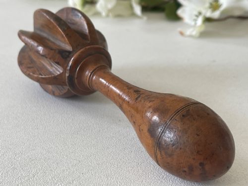 ANTIQUE TREEN BOXWOOD LEMON SQUEEZER - ADDITIONAL PHOTO 3